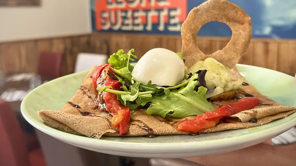 Galette servie chez Léon & Suzette